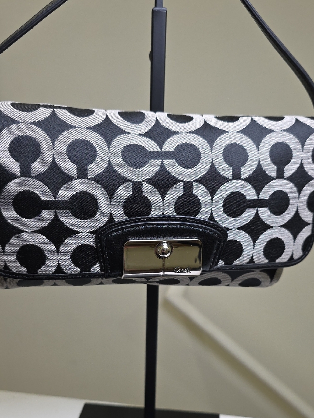 COACH Kristin OP Art Large Signature Print Wristlet/MiniBag Grey/Black New - Picture 2 of 12